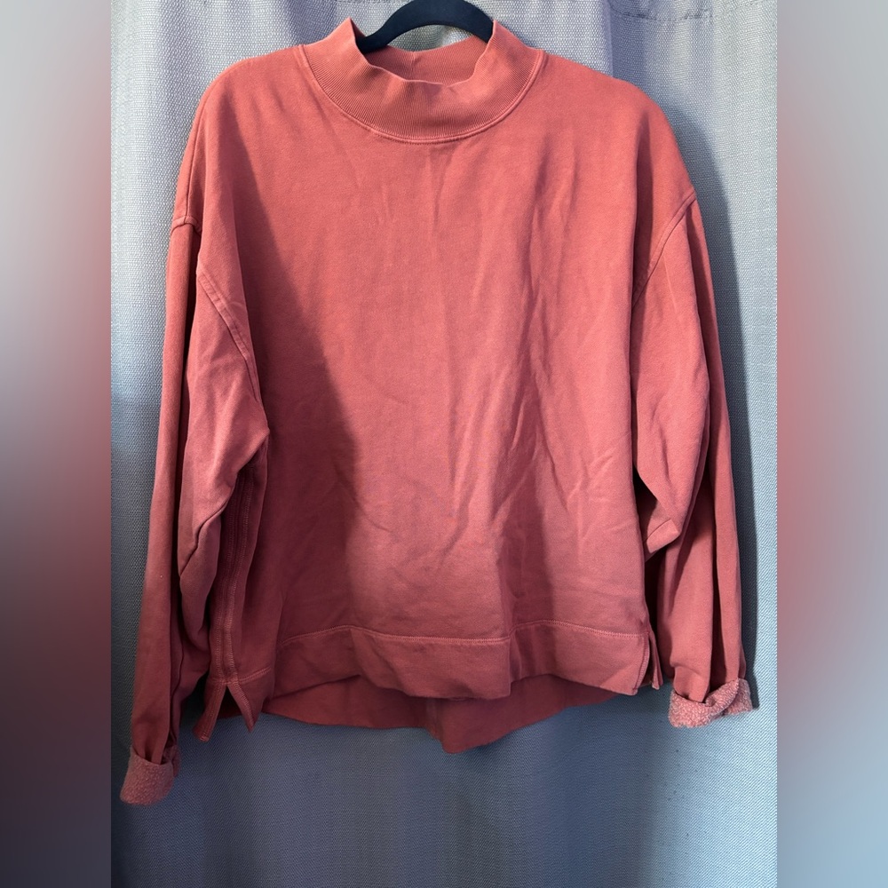 Old navy sweater